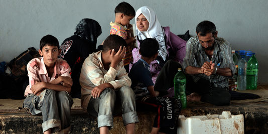 famille syrienne réfugiés asile arabes voile muslims